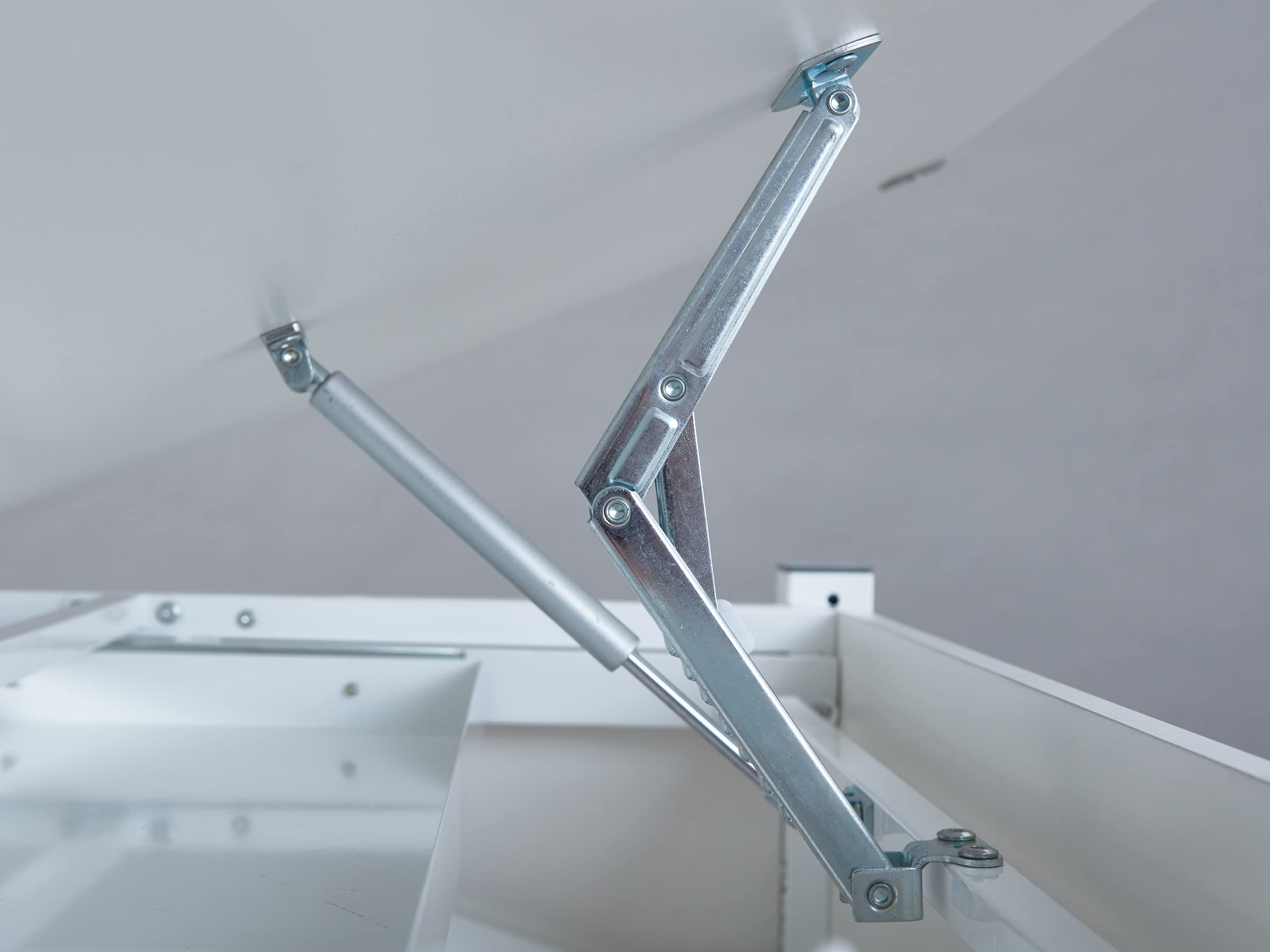 Höhenverstellbarer Schreibtisch mit kippbarer Ablage, in Weißmetall, 110x68x55-78 cm
