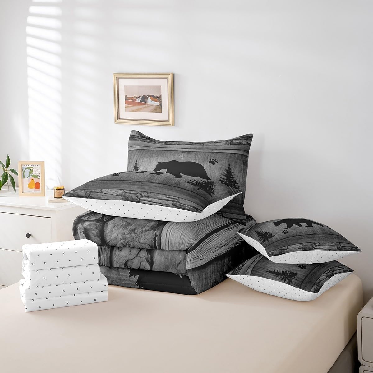 Manfei Rustic Bear Comforter Set 7 Pieces, Wild Animal Hunting Bedding Twin for Boys Adults, Grey Wooden Plank Bed Set with 1 Comforter,1 Fitted Sheet,1 Flat Sheet,2 Pillowcases,2 Throw Pillow Cover