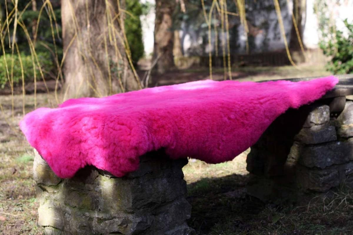 Hollert Lammfell Merino Pink kuschelig flauschig Schaffell waschbar Echtfell Läufer Teppich für Wohnzimmer Kinderzimmer Schlafzimmer Größe 120-130