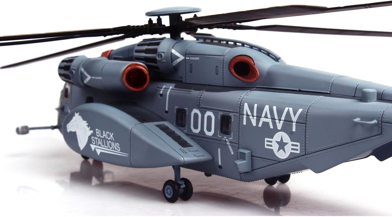 MH-53E Sea Dragon Helicopter United States Navy, Black Stallions, Tail Number 00" Light Gray 1/72 Diecast Model by Panzerkampf 14040PB2177