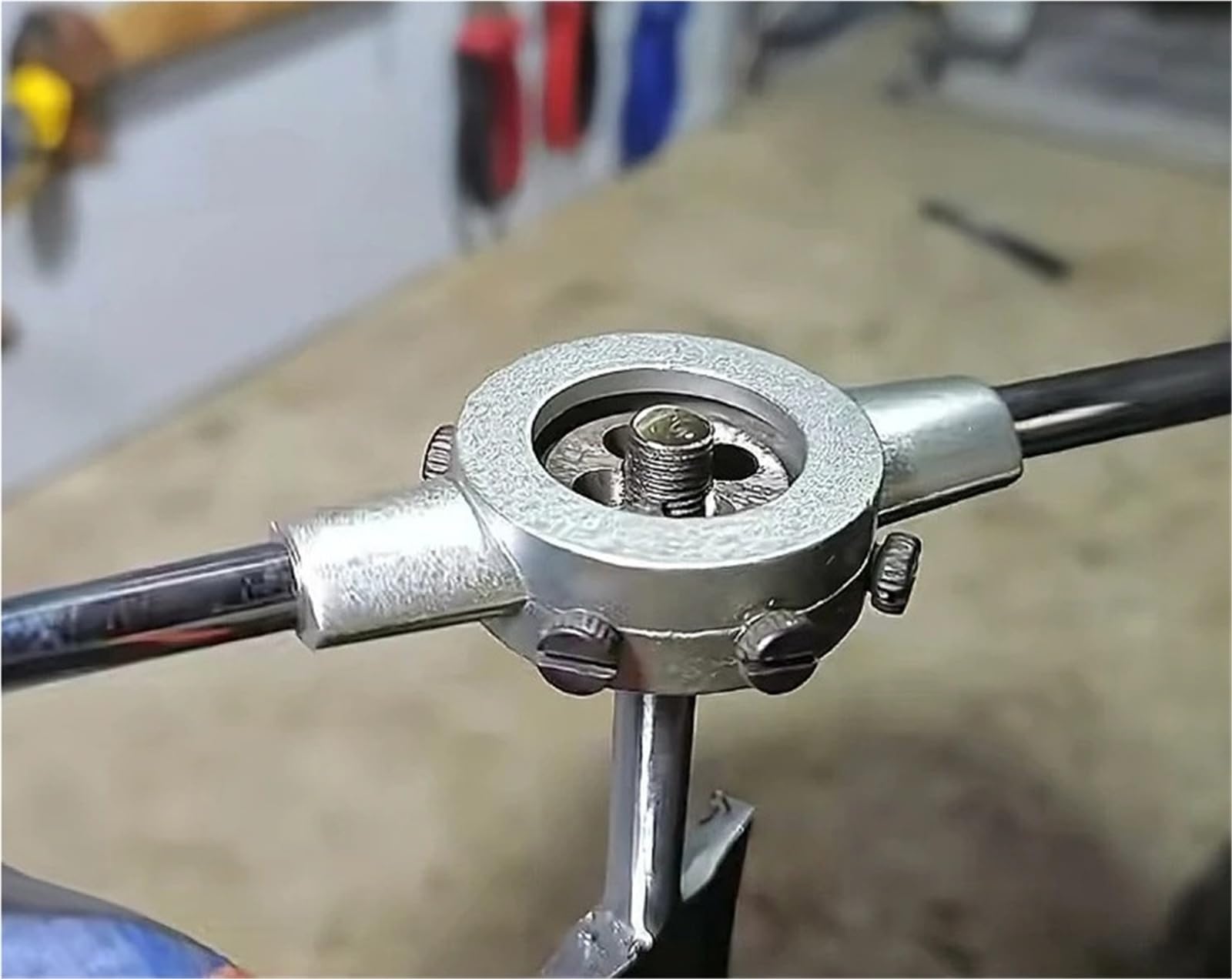 Zestaw gwintowników i narzynek metrycznych M13x1,25, prawych, gwintowników maszynowych HSS M13x1,25 i narzynek okrągłych