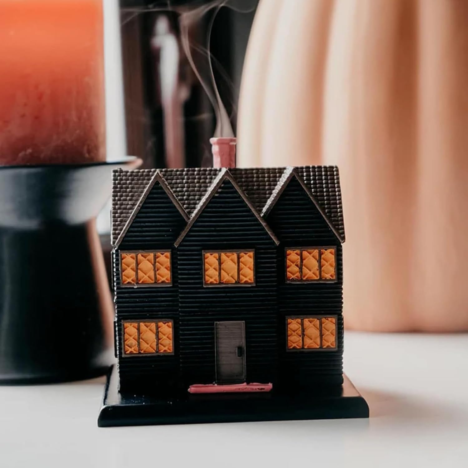 Gift Republic Haunted Salem House Incense Burner – Spooky Incense Holder with Lavender Scent, Perfect Autumn Homeware Gift Home Scent Halloween Décor