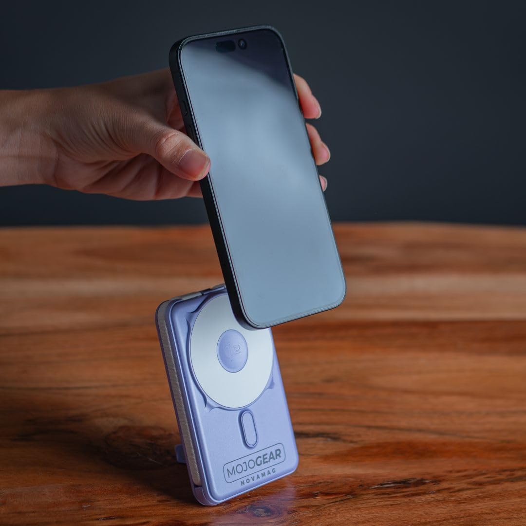 MOJOGEAR NovaMag All-in-1 Power Bank 10.000mAh - Wireless Qi2 Super Fast Charge - Cavo USB-C e Lightning integrato - Compatibile con iPhone e Samsung - Mag Safe Powerbank - Luce LED - Viola