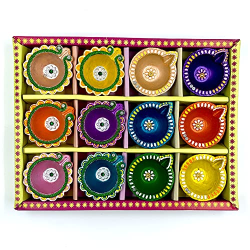 KSJONE Lot de 12 photophores Deepavali en argile de Diwali avec mèches en coton peint à la main - Décoration d'intérieur indienne festive - Temple traditionnel Pooja Laxmi Puja Diyas Diwali Cover