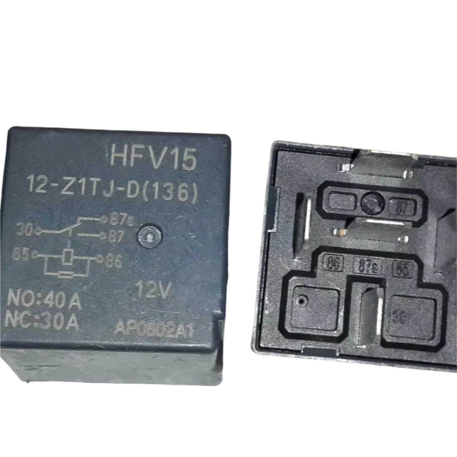 Relais HFV15-12-Z1TJ-D 12VDC 40A pour réparer les pannes de ventilation