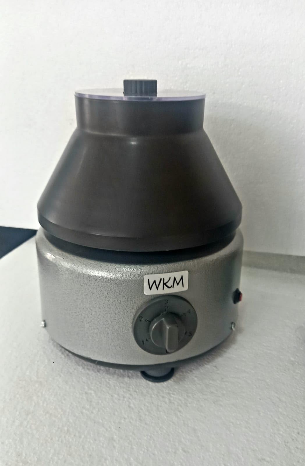 WKM Centrifuge Machine | Lab 8 x 15 ml 4000 rpm Heavy Duty Copper Motor Bench Top Doctor Centrifuge Machine | Colour May Vary (B0D6RF4L3D) Amazon Price History, Amazon Price Tracker