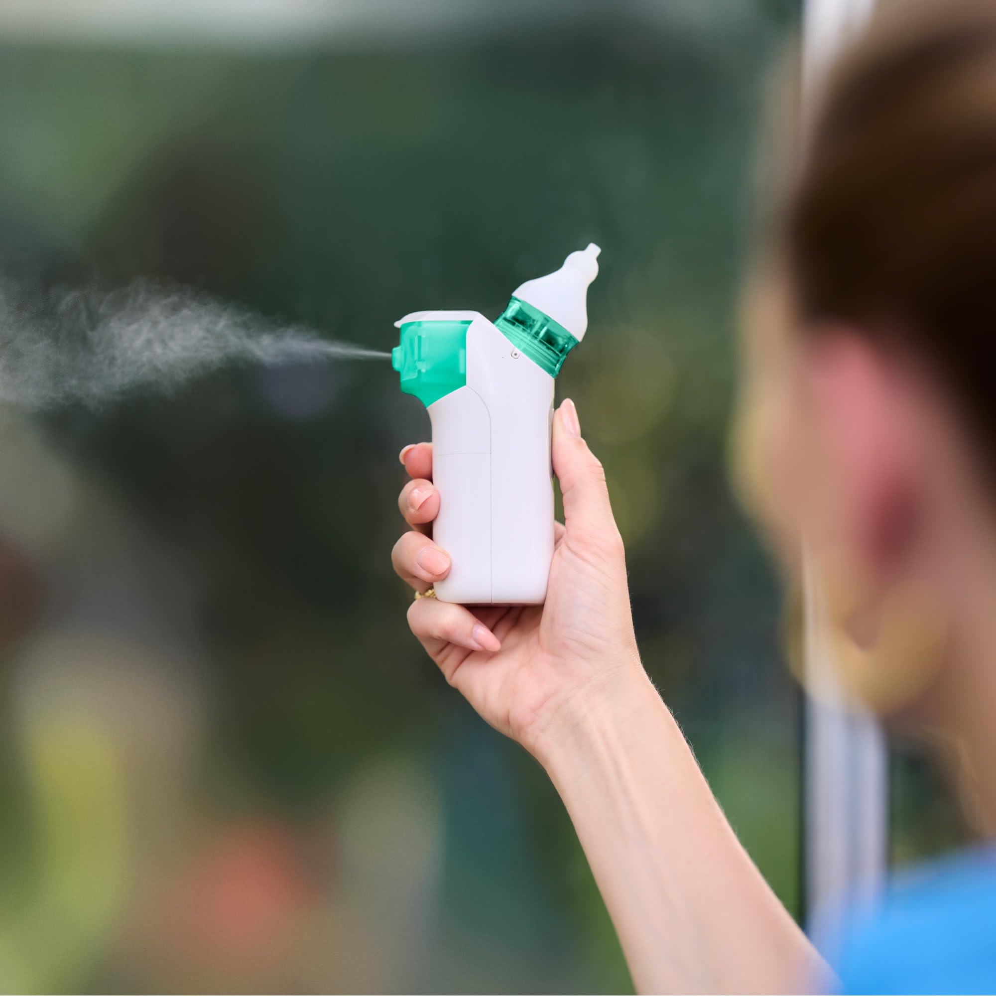 Bebeconfort Aspiratore Nasale Neonato Elettrico, 0 mesi +, Nebulizzatore e Aspiratore 2 in 1, Pulizia Naso Neonato Rapida e Silenziosa, 2 Ricambi Morbidi in Silicone, Facile da Pulire