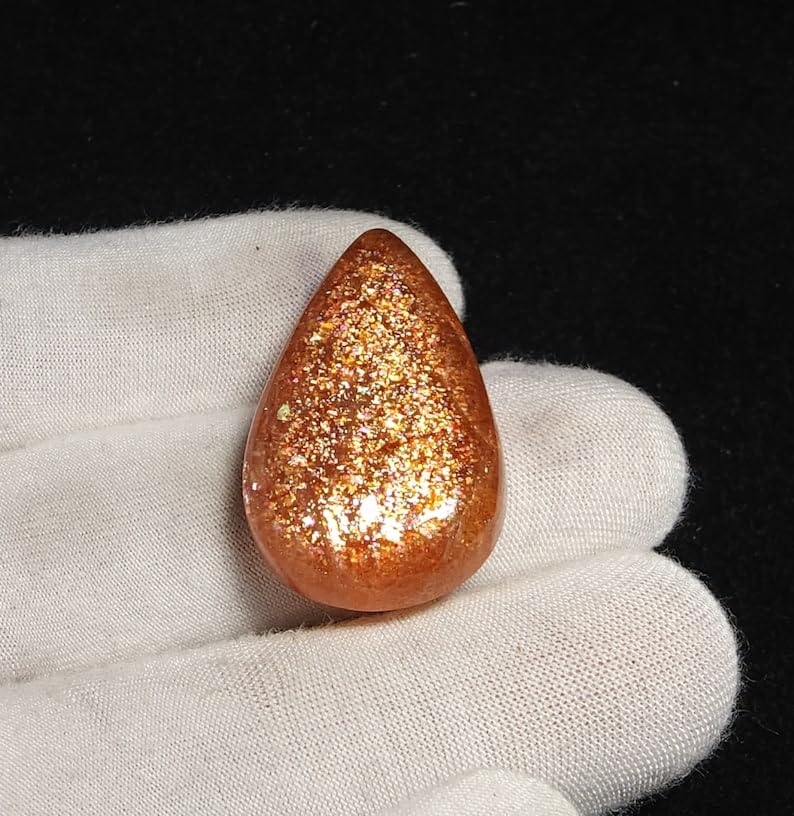 Pierre de soleil rouge naturelle en cabochon poire pour créer vos colliers et bagues DIY - 3