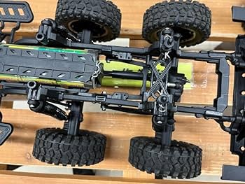 ホーネット改造、オリジナル!!クローラ仕様。 四独ホーネット 完成 @blockheadmotors の @sotosotodays