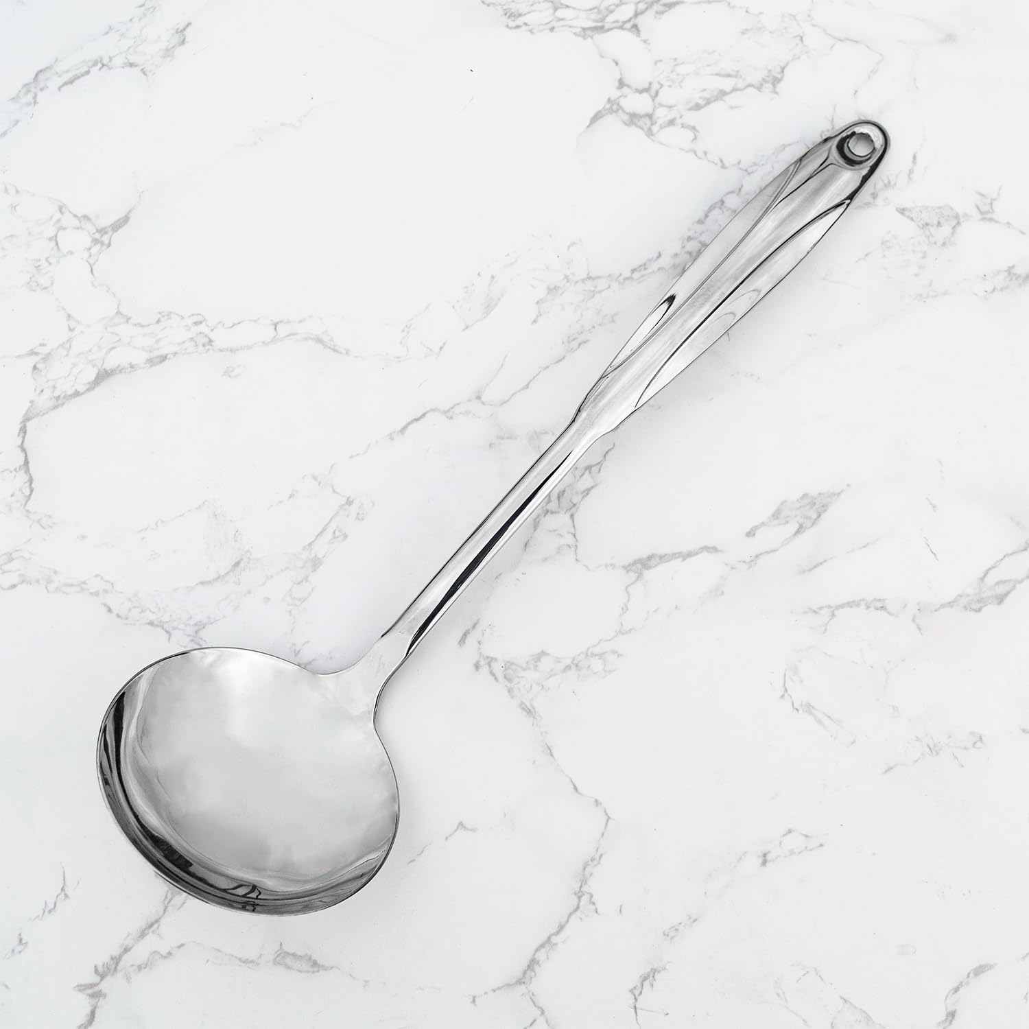 Ceywa Stainless Steel Ladle, Durable Cooking Utensil, Elegant One-Piece Design Stainless Ladle – Comfortable Handle for Stew, Chili, and Gravy – Easy to Clean Kitchen Tools