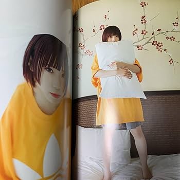 Amazon.co.jp: ！！初版印刷 BiSH アユニD フォトブック 我是我