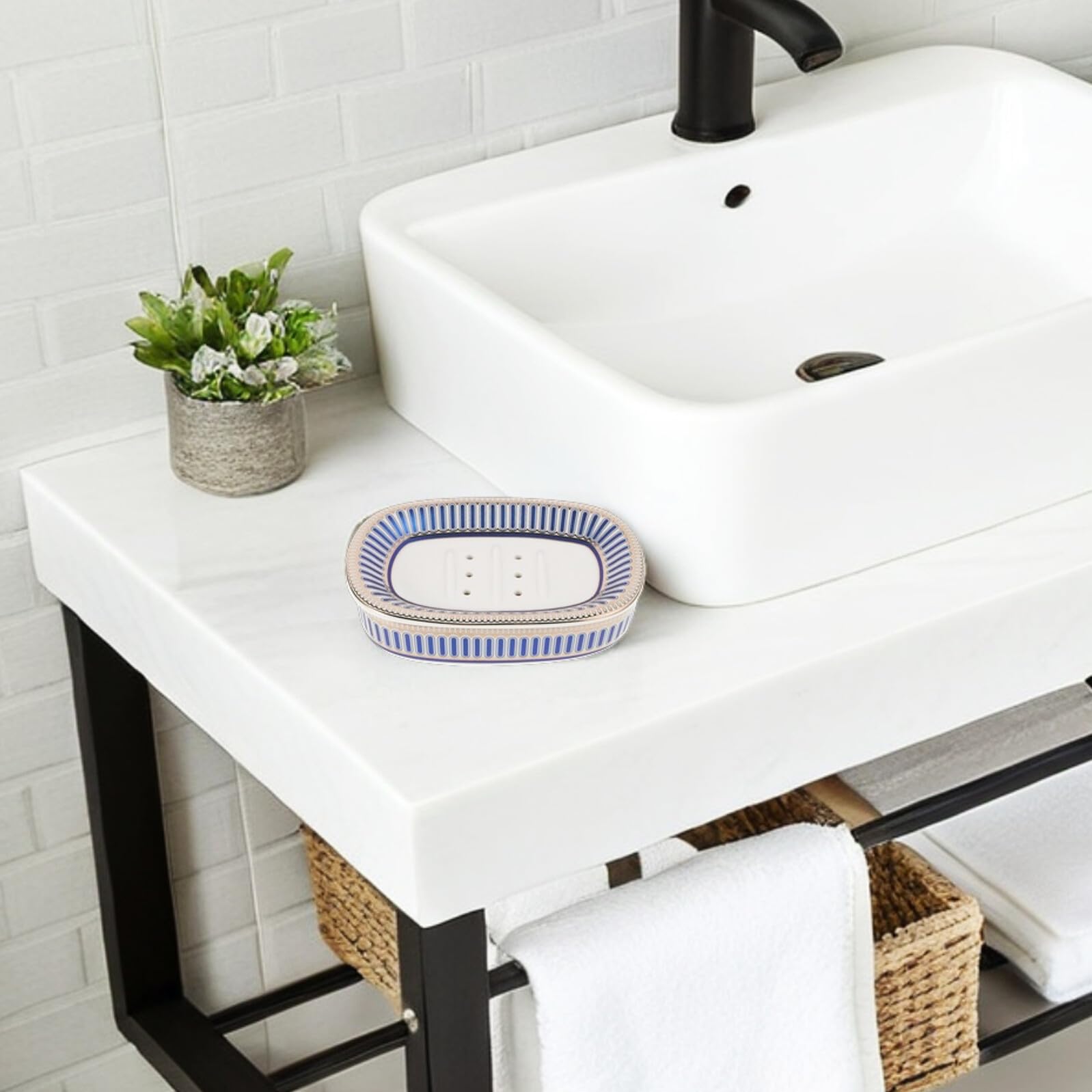 KOMBIUDA Hygienische Keramik Seifenschale mit Mehrstufigem Abflussdesign und Abnehmbarem Aufbau Stilvolle Seifenablage für Badezimmer und Küche Leicht zu Reinigen und Elegant