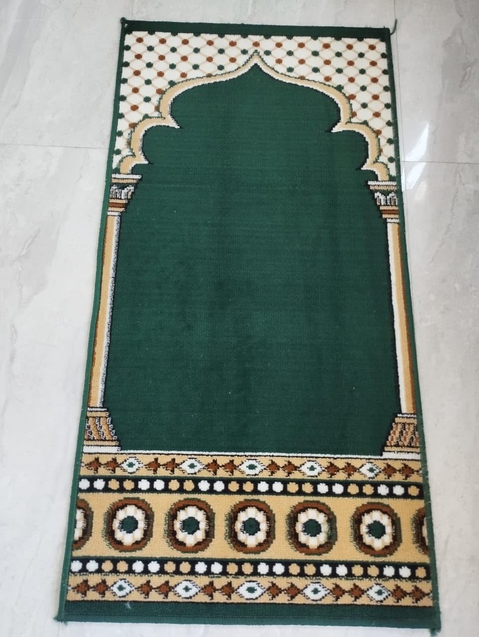 THE RUG SELLER Premium Janamaz Islamic Prayer Mat Rug Designer Soft Plush Washable Ideal for Salah, Namaz, Meditation, and Worship (Green)