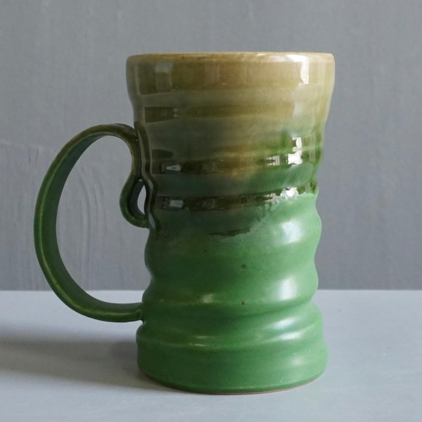 17oz Large Unique Cool Tall Handmade Ceramic Coffee Mug with Comfortable Big handle, Big Pottery Tea Mug, Artisanal Stoneware Coffee cup, Rustic Lead-free Tea Cups, Microwave safe Coffee Cup