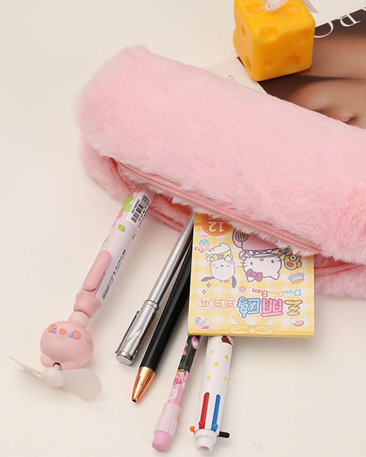 Astuccio In Peluche Morbido Rosa Scuro, Porta Matite E Accessori Scolastici Soffici | Plush Pencil Case Dark Pink, Soft And Cute School Office Accessory Holder - 4
