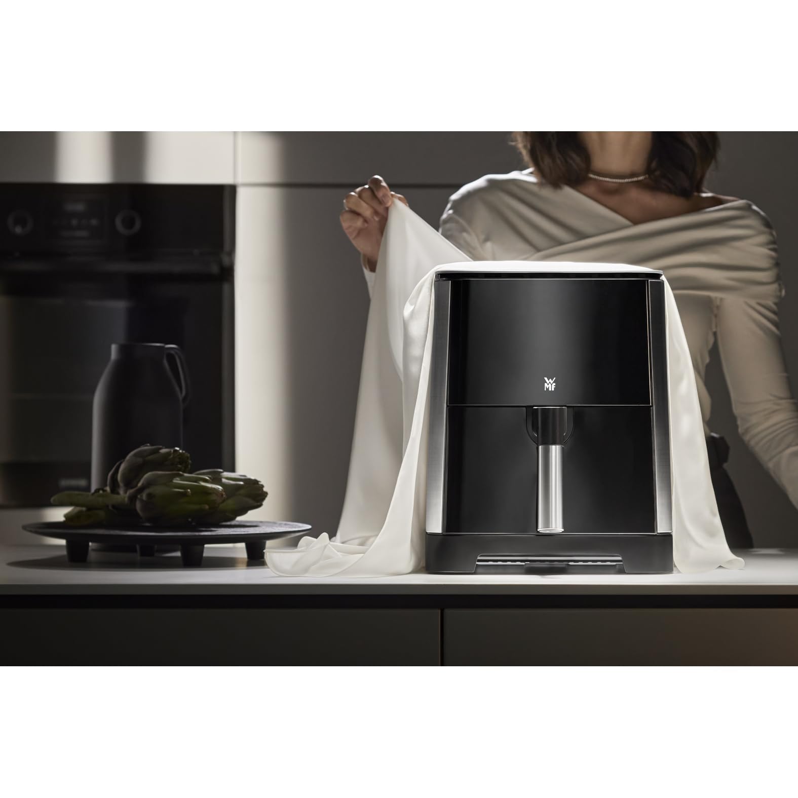 WMF Multi Taste Heißluftfritteuse, Airfryer, 1550 W, 4,6l für 2-4 Personen, gesundes Frittieren, Dörren, Grillen, Heissluftfriteuse mit 8 Programmen, 4,6 LIter Air Fryer, schwarz