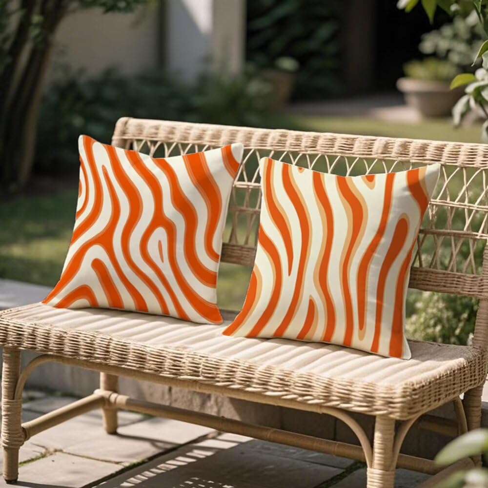Housse coussin exterieur impermeable qui protege vos oreillers de jardin de la pluie orange