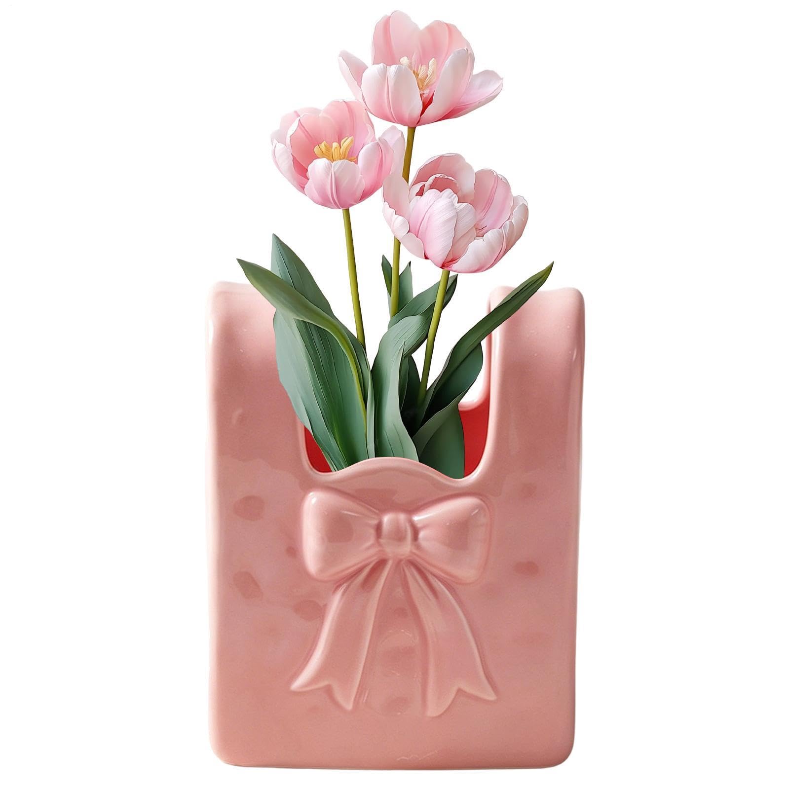 Vase floral esthétique pour sublimer la table de votre salon