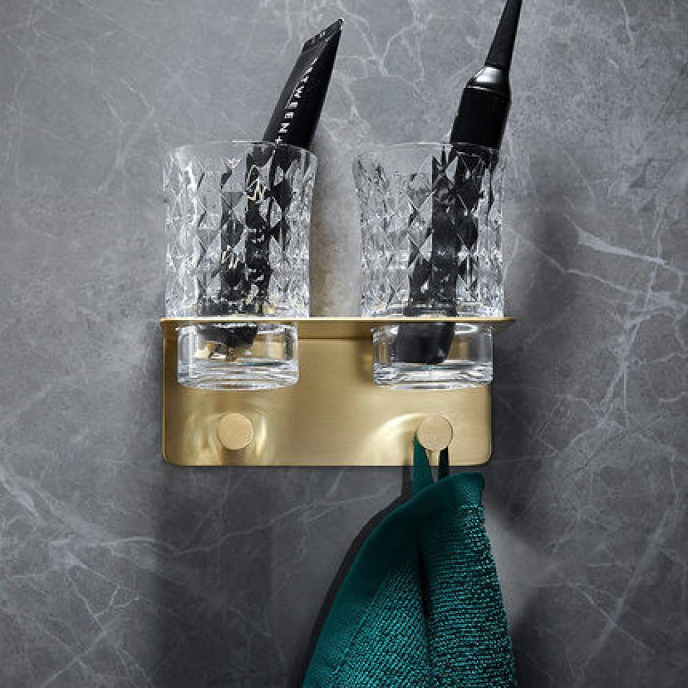 Estante de baño y toallero dorado para organizar el aseo familiar con estilo nórdico