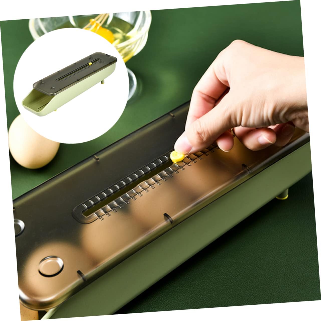 2pcs Stackable Plastic Holder Portable Refrigerator Storage Box Design Space-saving Organizer for Kitchen and Fridge Chicken Tray