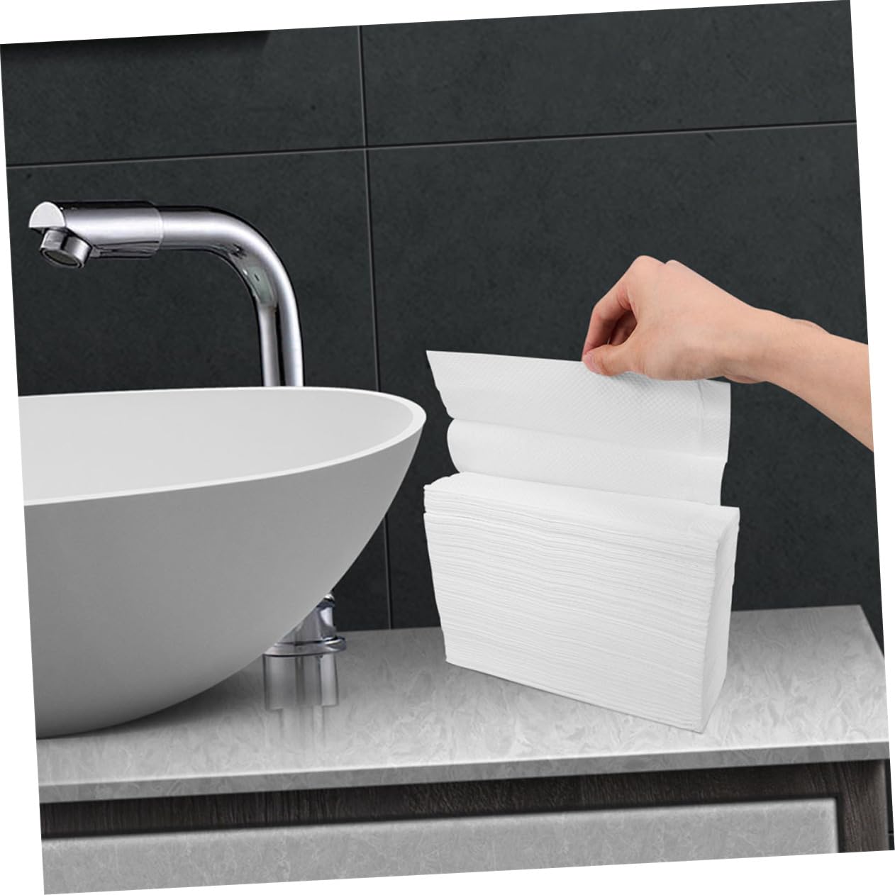 Asciugamani di Carta Monouso 2 Confezioni Bianco per Uso Sanitario | Tessuto Morbido e Altamente Assorbente, Bagno e Locale, Formato Pratico per Servizio Ospiti