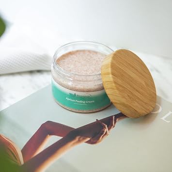 Deep Exfoliating Body Scrub Gentle - Body Polish Exfoliating Scrub Cream with shea butter and vitamins E and C
