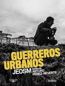 Paperback Guerreros urbanos [Spanish] Book