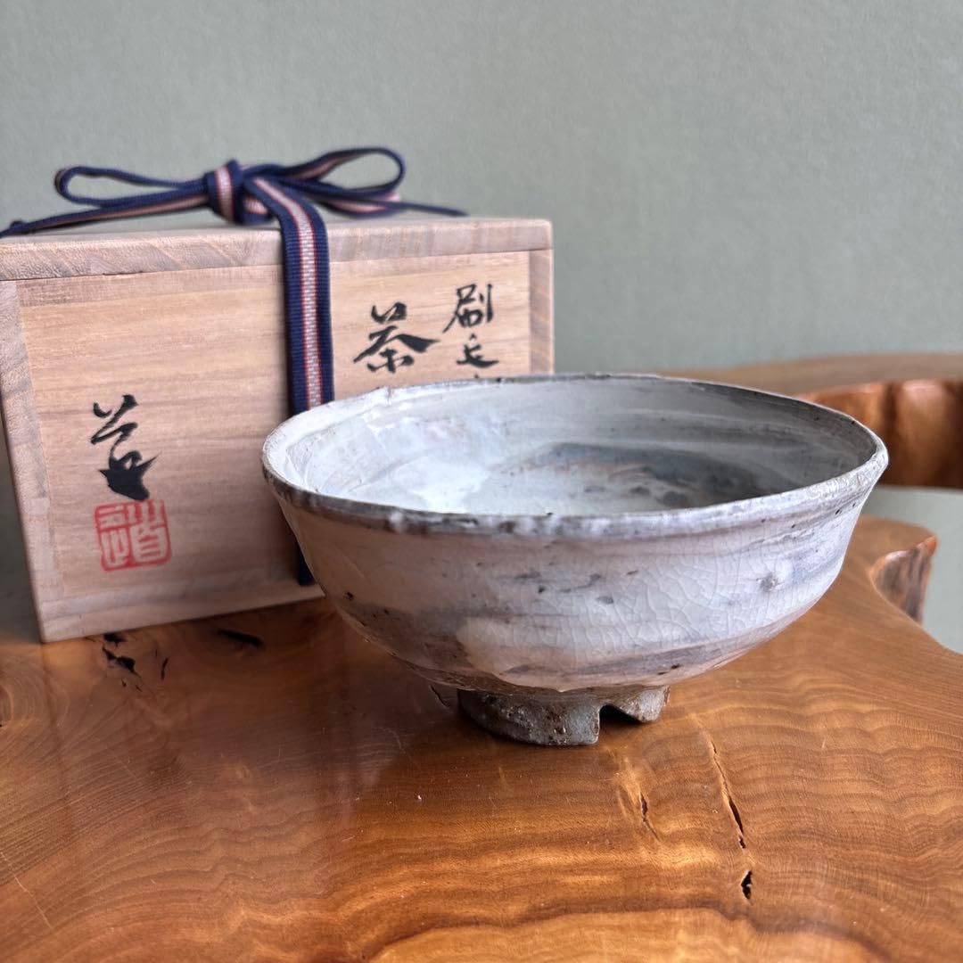 Amazon.co.jp: 刷毛目茶碗 安田道雄作 共箱 抹茶碗 茶道具（18y