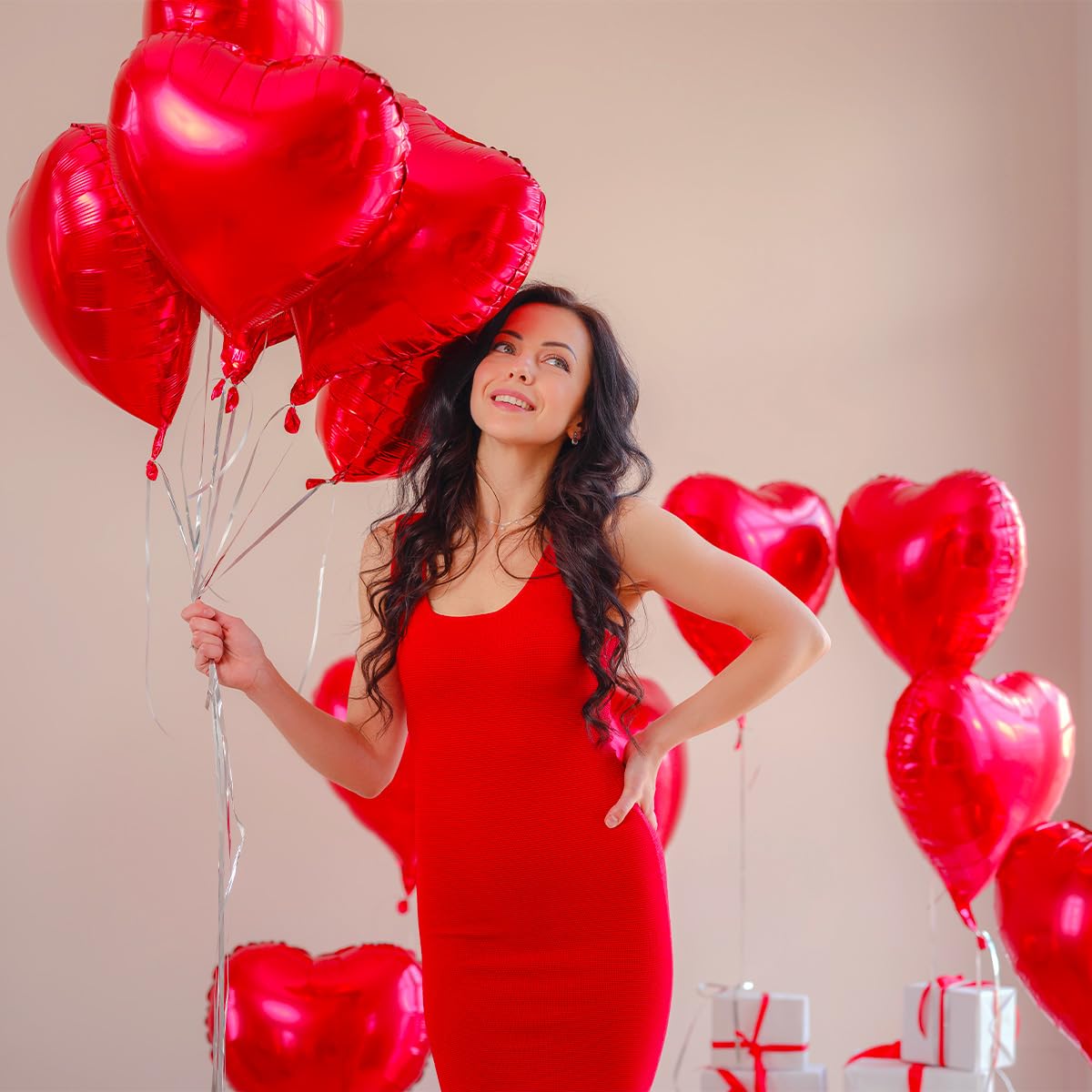 SPARKLERS CLUB MY VALENTINE RED HEART - Palloncini a forma di cuore rosso (x10) + bottiglia di Helium + 100 petali di rosa rossa + palloncino LOVE + nastro in amante, ideale per San Valentino