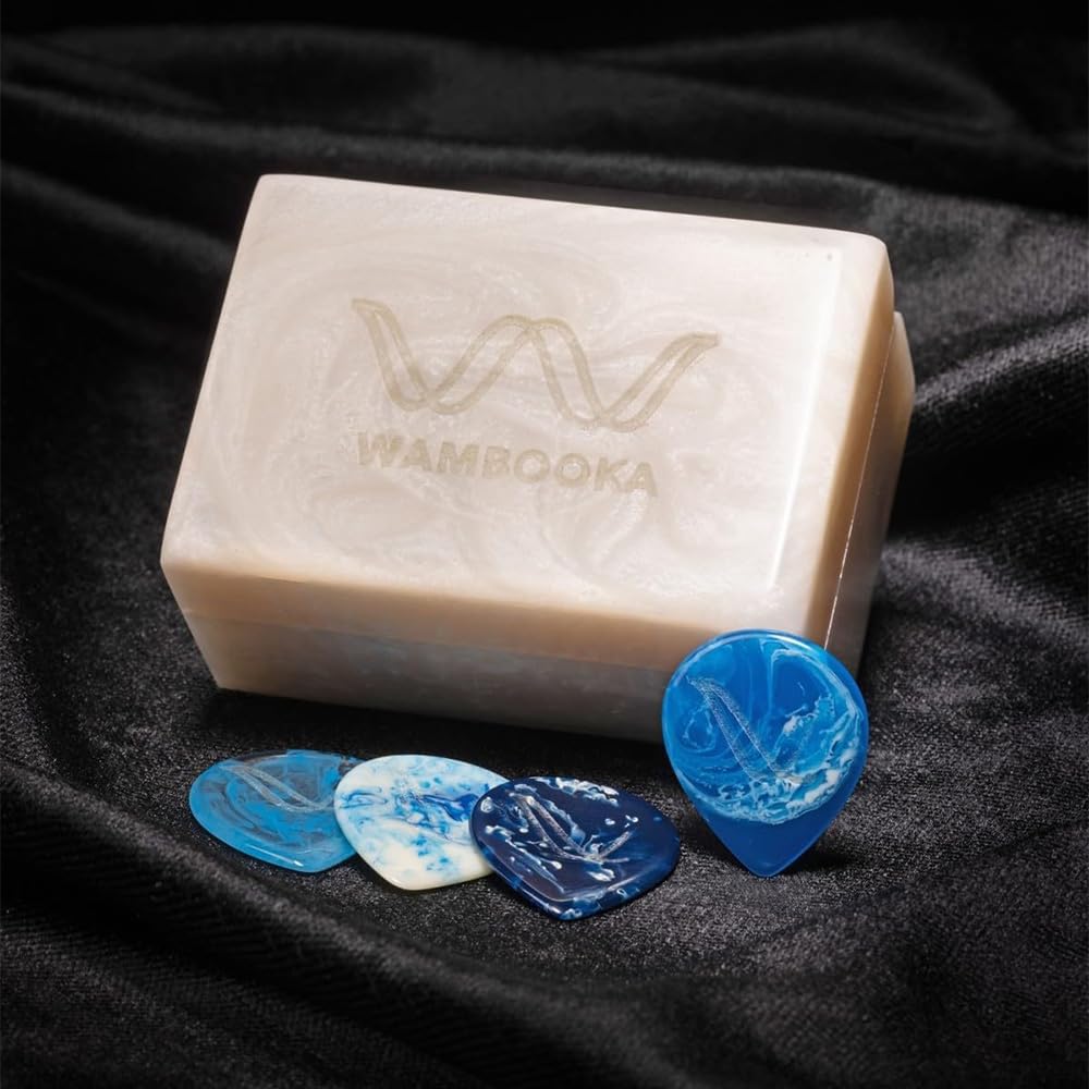 Zero Gravity Picks – Set di Plettri Artigianali in Resina con Custodia in Madreperla/Smeraldo – Plettri Ultra-Leggeri e Spessi per Chitarra e Basso, Luxury Box (MADREPERLA)