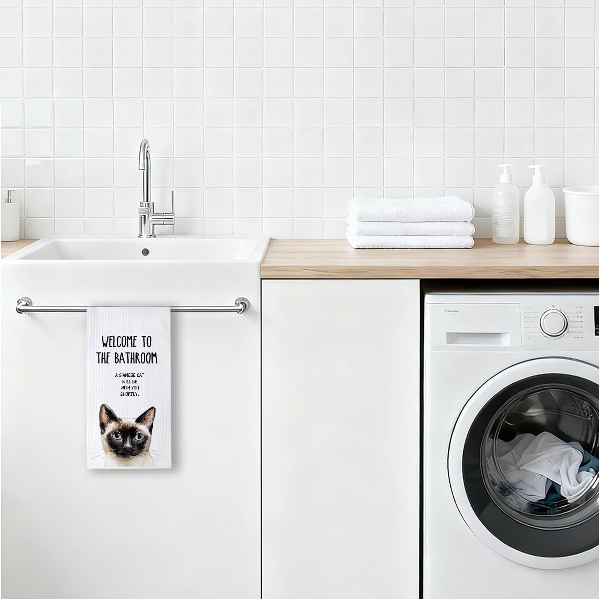 XUISWELL974 Siamese Cat Mom Lady Lovers Gifts for Women, Funny Welcome to The Bathroom A Siamese Cat Will Be with Hand Towels for Decor, 16x24 Inches - Image 5