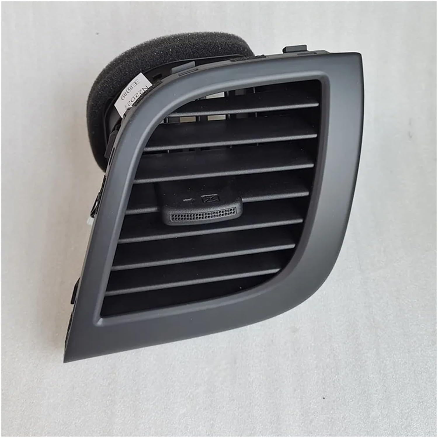 Car Air Conditioner Outlet Compatible with Hyundai Verna Solaris Air Conditioning Vents(Silver)