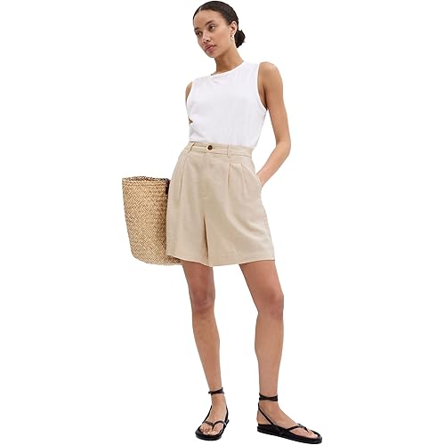GAP Women's Pleated Linen Shorts