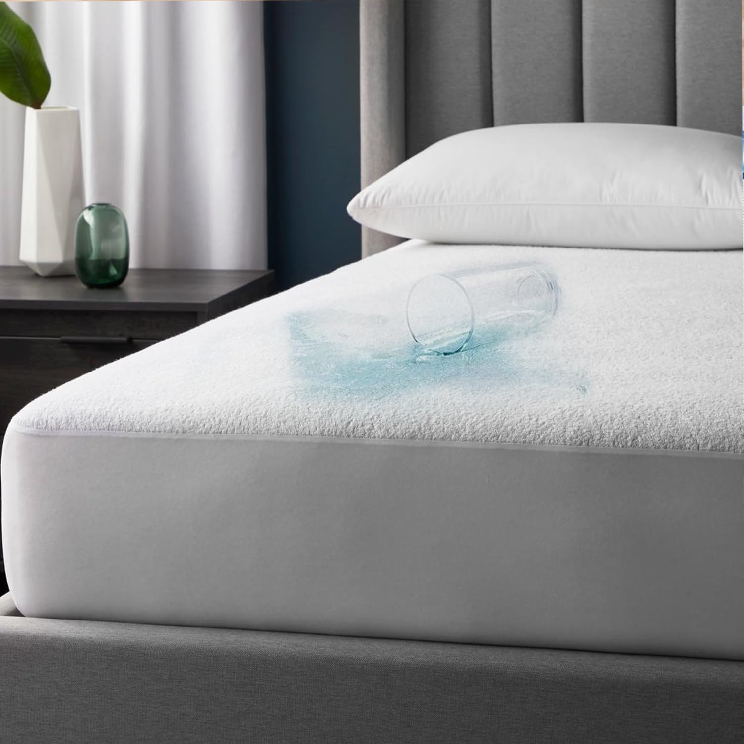 Waterproof Mattress Protector Double Bed with Deep 30cm Pocket- 100% Poly-Cotton with All around Elasticity Super Soft & Noiseless Hotel Quality Bed Topper (137 × 190) cm