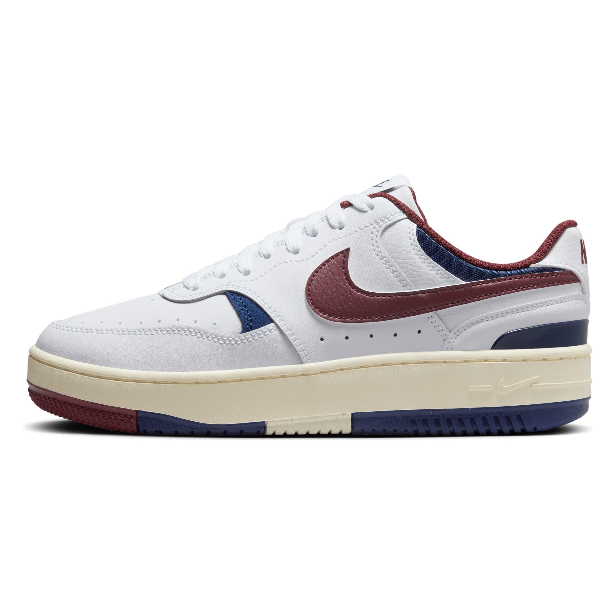 Nike Scarpa Scarpe Nike Gamma Force da Donna, White/Dark Team Red-Blue Void, DX9176-115, 42.5 EU (10.5 US)