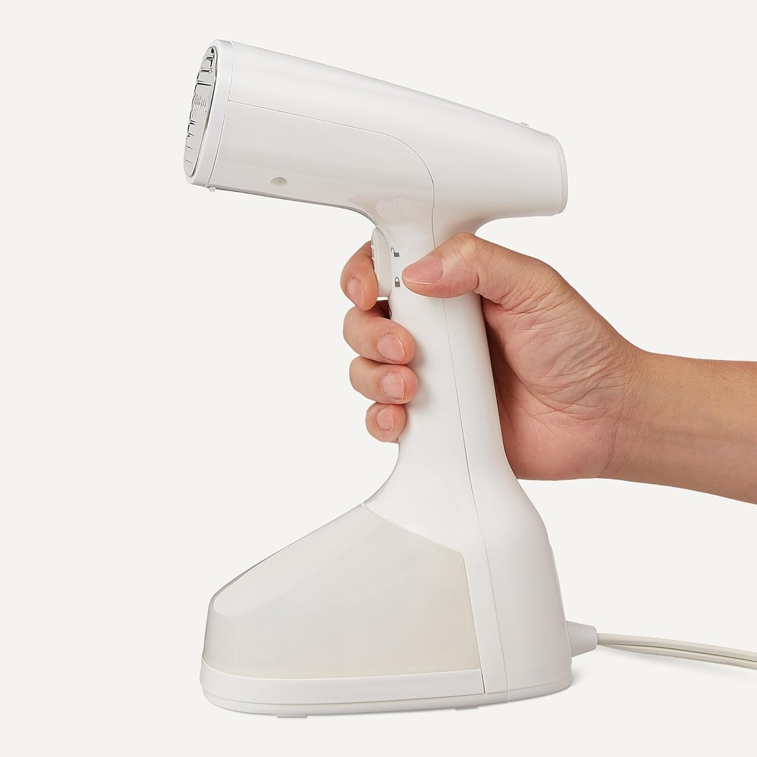 Amazon Basics Handheld Garment Steamer for Clothes, 1500W Turbo Extreme Steam, Travel Must Have with Dual Steam Modes, Auto Shut-off & Fabric Accessories, White