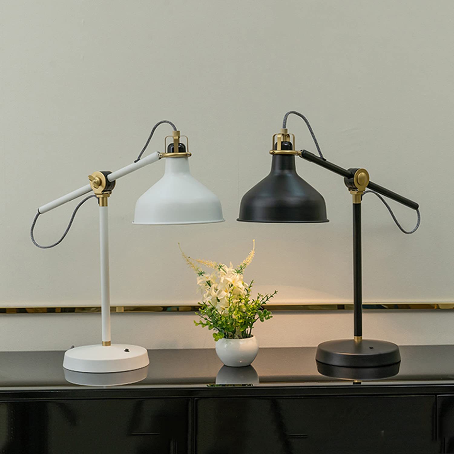 Lampada da scrivania con Braccio snodabile con portalampada a Vite E27, Morsetto Flessibile, Lampada da Tavolo per Lettura, Lavoro, Ufficio e Artigianato, Luce da scrivania Bianca trasparent