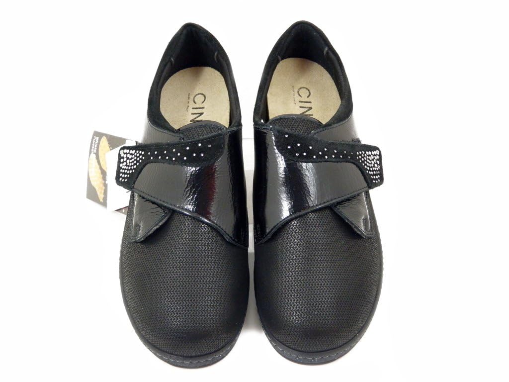Cinzia Soft Scarpe Donna Ortopediche Sanitaria in Pelle e Tessuto Elasticizzato Nero con Strap, Zeppa Bassa, Plantare Estraibile, 51107D