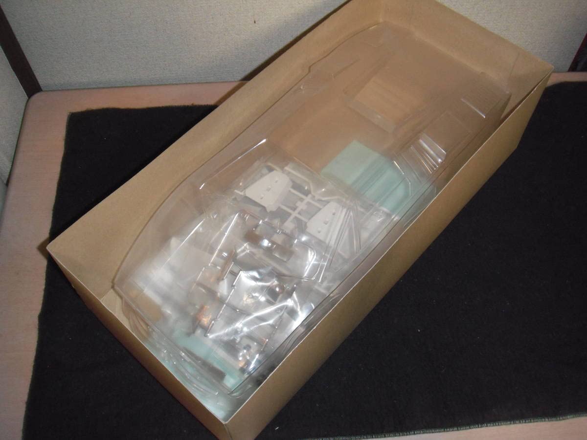 Amazon.co.jp: ！タミヤ 110 ランボルギーニ カウンタック