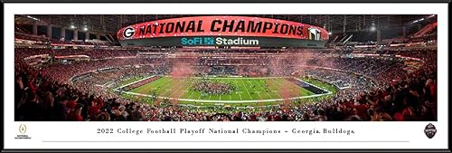 Miniatura 7 de Georgia Bulldogs Campeones Nacionales CFP 2022 - Tapete doble de 44 x 18 pulgadas imagen enmarcada de lujo por Blakeway Panoramas