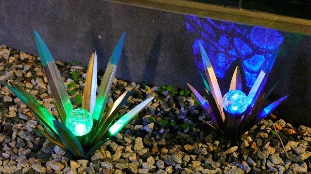 Watch Metal Agave Plants Blue With Solar Light on Amazon Live