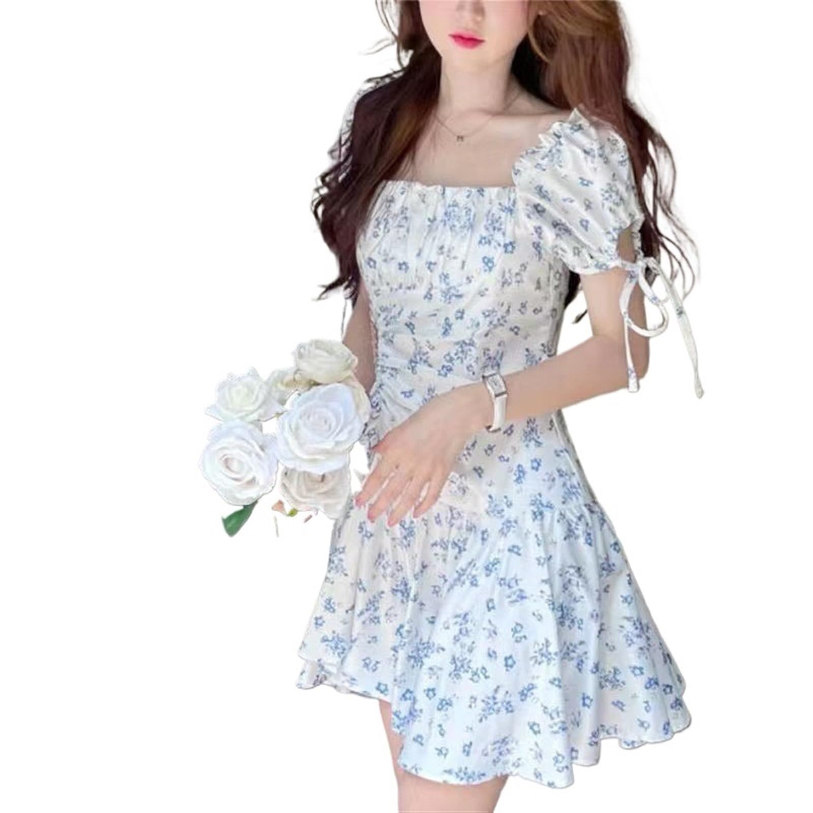 Robe fleurie à manches courtes style bohème chic et romantique