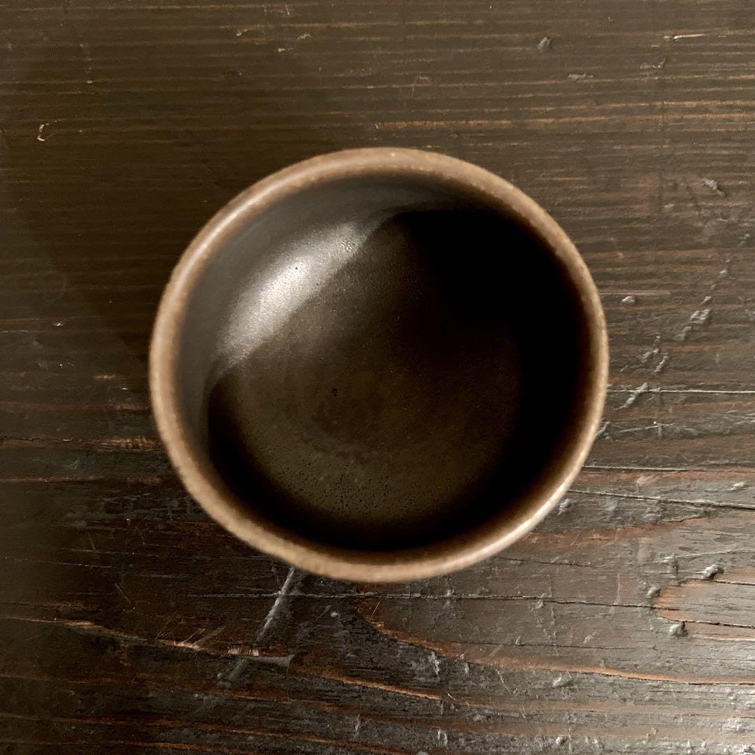 Amazon.co.jp: 安藤雅信 黒 ぐい呑 百草 酒器 : ホーム＆キッチン