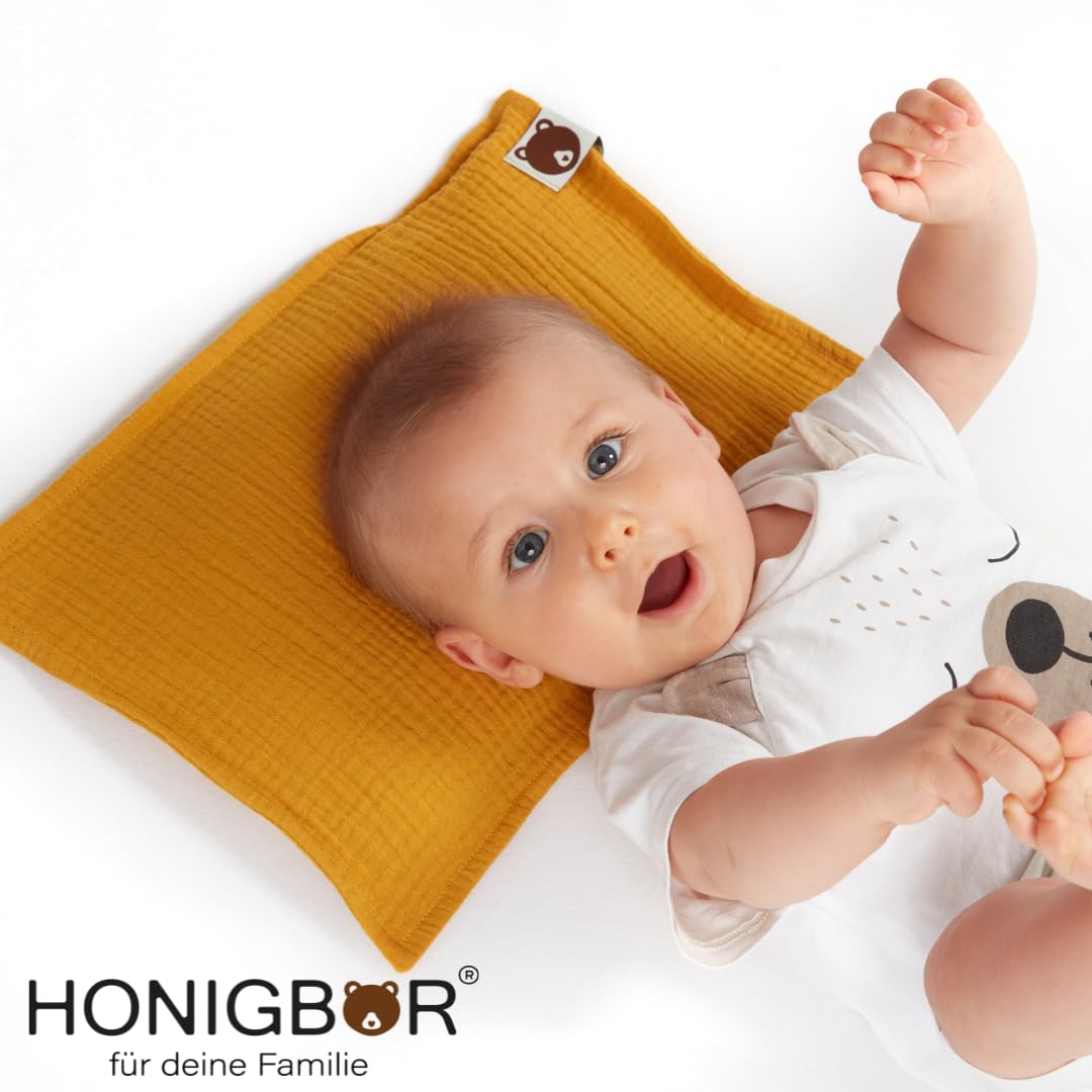 umweltfreundliches Baby Kopfkissen mit ergonomischer Mulde | atmungsaktiv und hypoallergen| inkl. senfgelben Bio-Musselin Kissenbezug Made in Germany