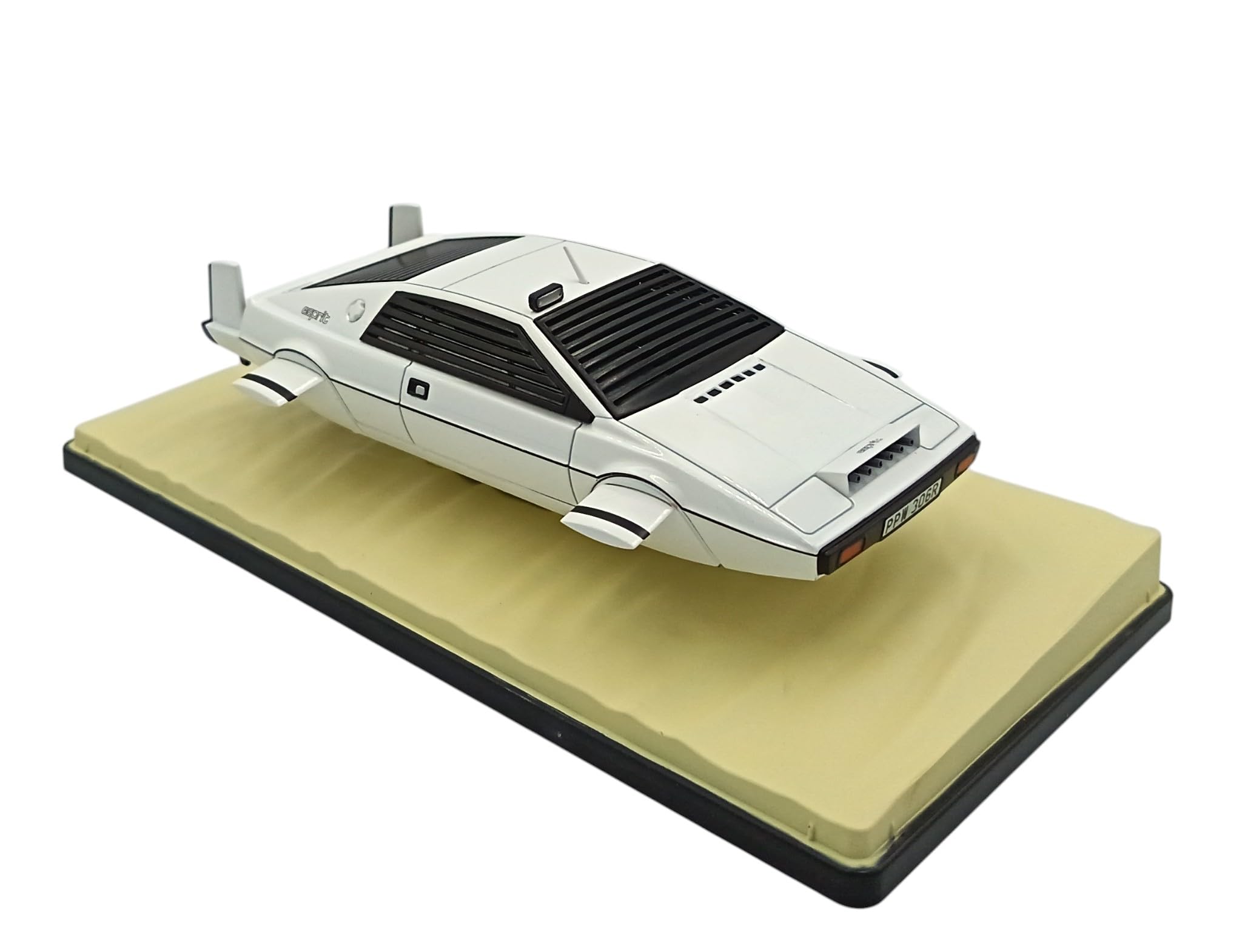 OPO 10 - 1/24 scale miniature car compatible with Lotus Esprit S1 The Spy Who Loved Me 1977 James Bond 007 - Hachette Collections JBH03