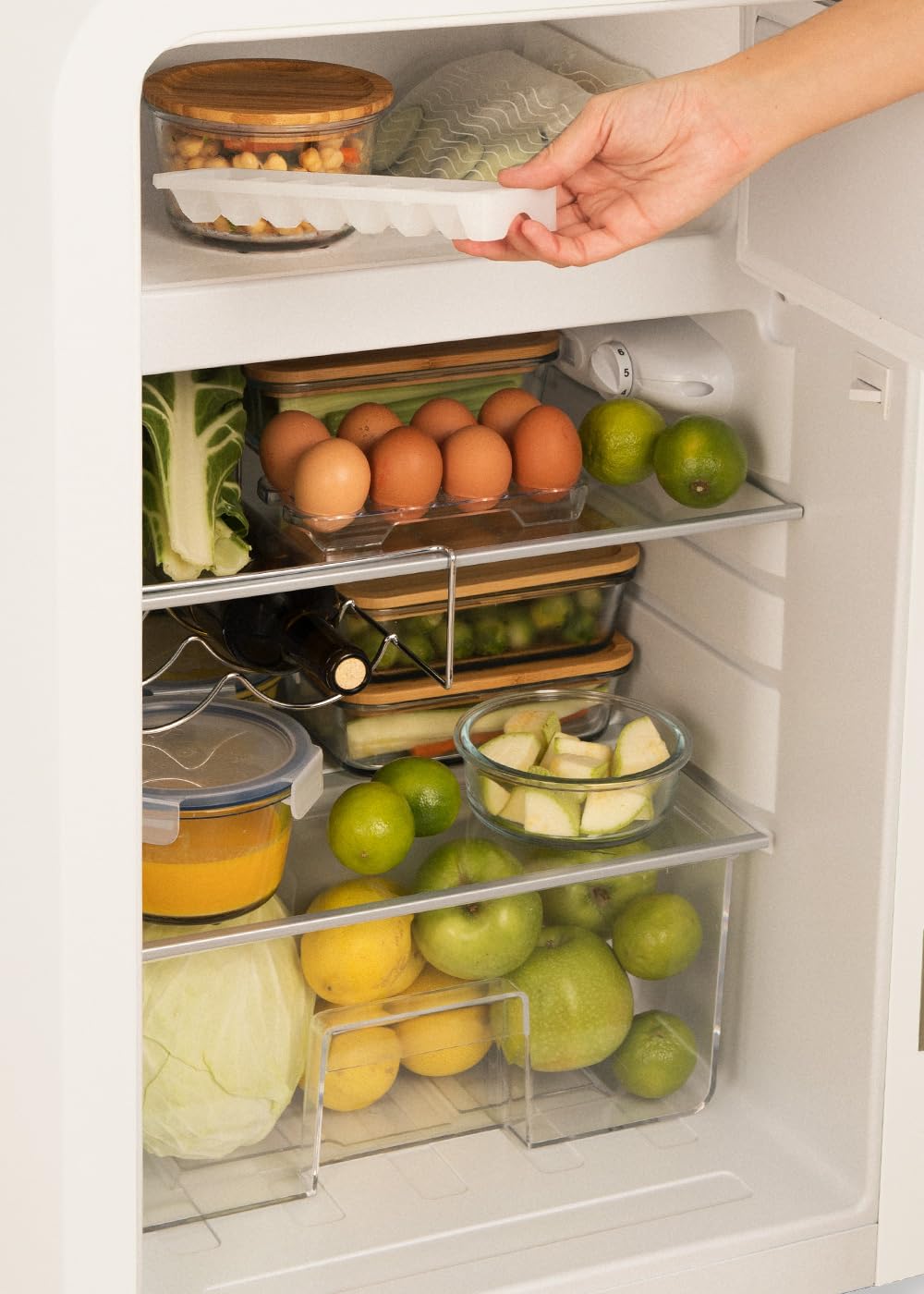 CREATE / RETRO FRIDGE 83.5 OFF WHITE/Kühlschrank in Cremeweiß, Griff Cremeweiß / 98W, niedriger Verbrauch, 2 Ablagen, Temperaturregler, Flaschenhalter, 56x54x84cm