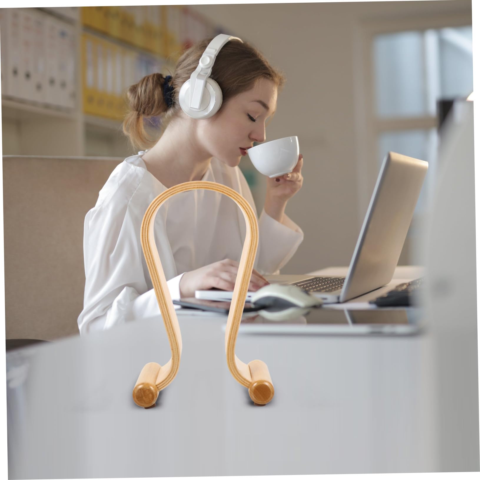 ORFOFE Praktischer Kopfhörerständer aus Walnussholz U form Halterung für Gaming Headset Over ear Kompatibel Stabil Rutschfest Elegantes Design für Büro Zuhause