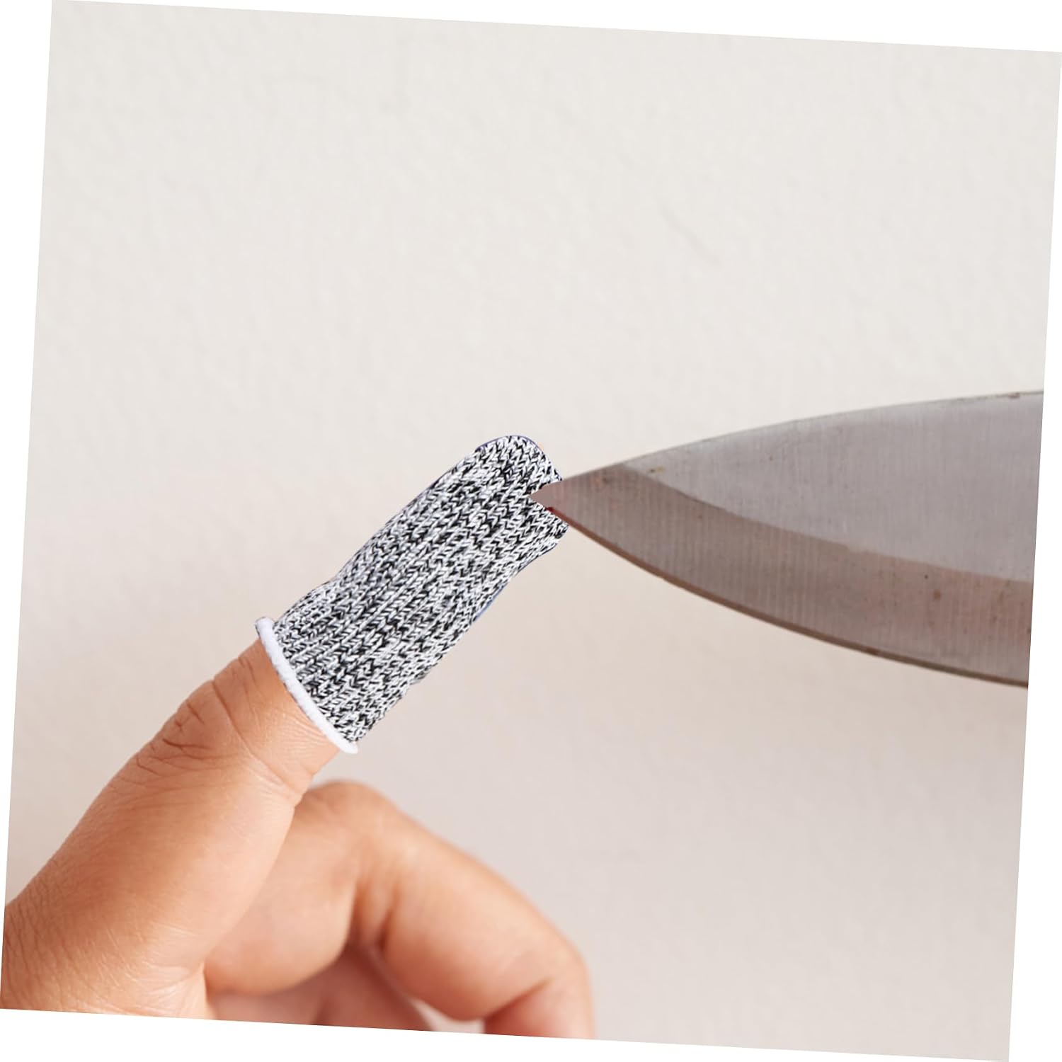 40pcs Cut Resistant Finger Cots Durable Finger Sleeve Protectors for Safe Kitchen Work Gardening and Crafts Breathable Anti-Slip Reusable Design for All Users