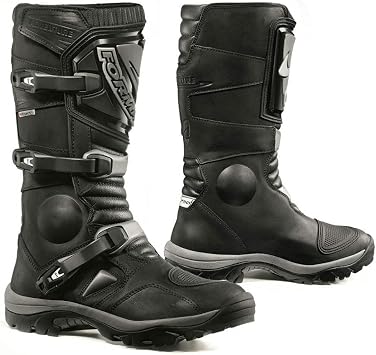 Amazon.com: Forma Adventure - Botas negras 5 US / 39 EU : Automotriz