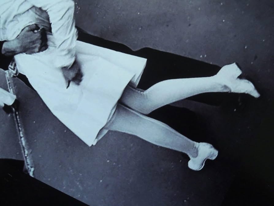 Amazon.co.jp: A4 額付き ポスター 勝利のキス KISS タイムズ